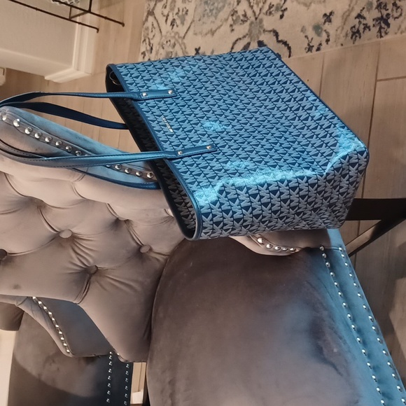 NWT Michael Kors Carter Large Top Zip Tote Bag Purse in Navy MK Logo Print - Picture 11 of 14